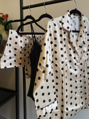 SWEET-DOT-BG-1